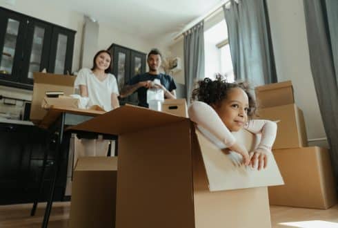 Déménager avec des enfants : Comment faciliter la transition en douceur