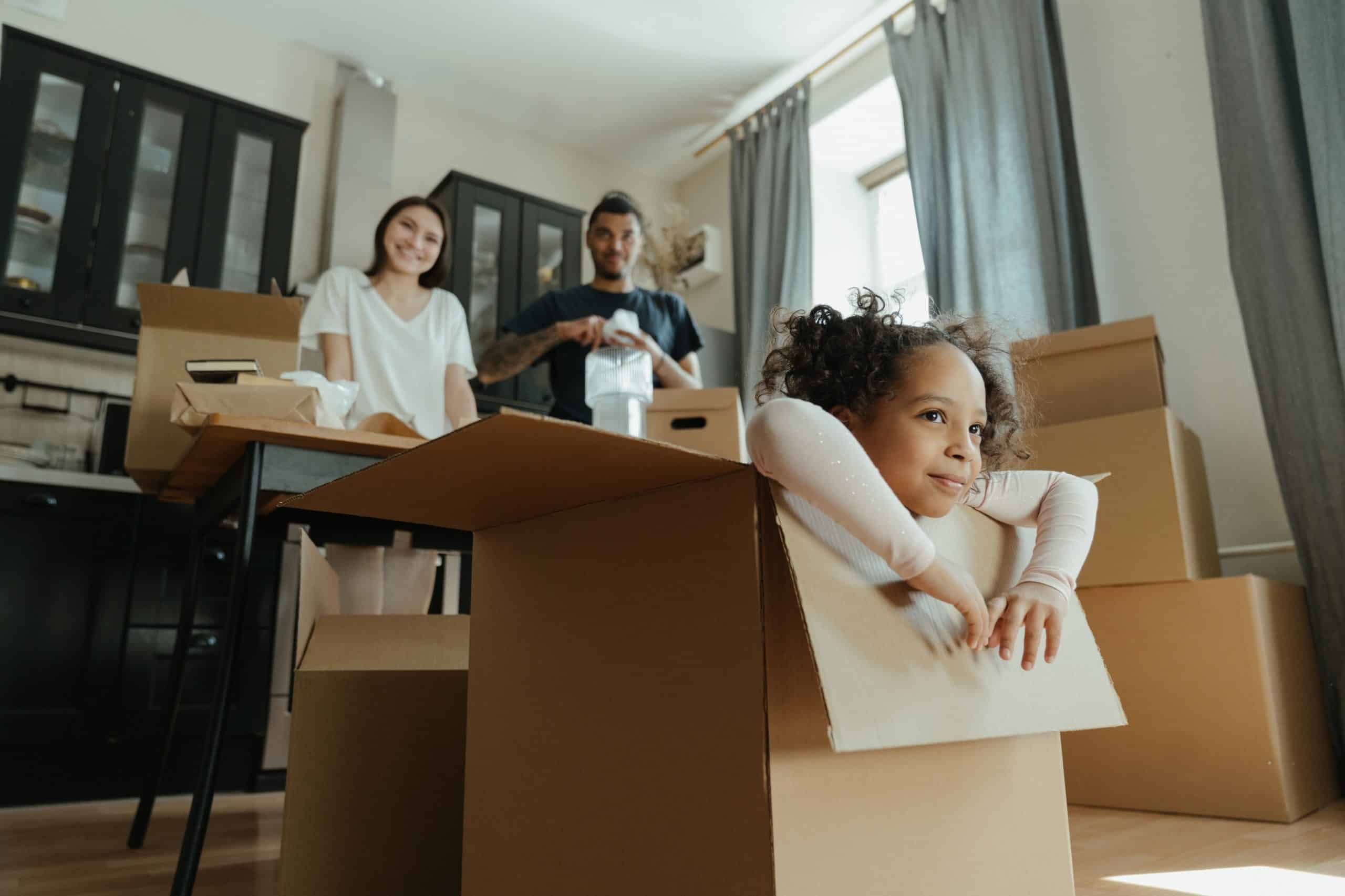 Déménager avec des enfants : Comment faciliter la transition en douceur